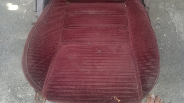 ขายเบาะรถยต์กำมะหยี่1คู่