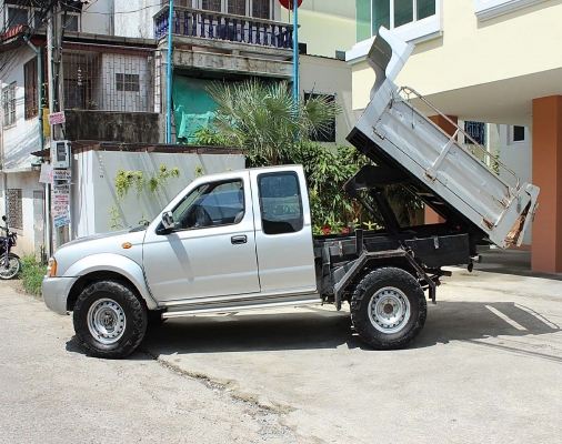ขายนิสสันฟรอนเทียร์ 150 แรงม้า 4x4 ZD30T ติดกระบะดั๊มไฟฟ้า
