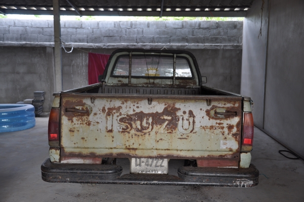 ขาย ISUZU KB2200 มือหนึ่ง พร้อมใช้งาน