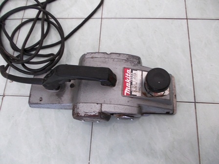 กบไสไม้Makita 1804N ของแท้ สภาพดีมาก ราคาถูก ด่วนเลยครับ