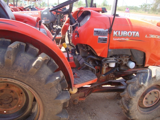 คูโบต้าทั่งทอง พิจิตร ขายรถแทรกเตอร์มือสองสภาพสวย รุ่น L3608DT คูโบต้าทั่งทอง พิจิตร ขายรถแทรกเตอร์มือสองสภาพสวย รุ่น L3608DT