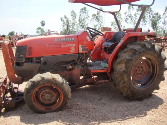 คูโบต้าทั่งทอง พิจิตร ขายรถแทรกเตอร์มือสอง รุ่น L4508DT