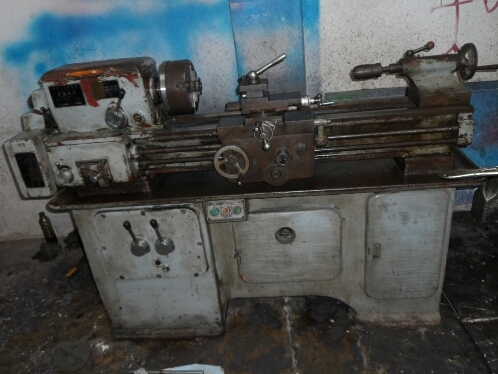 ขายครับขายเครื่องกลึง 5 ฟุต อุปกรณ์ยกชุด พร้อมใช้ 45000 บาท จัดส่งทั่วประเทศ 0814583376 ช่างเอก