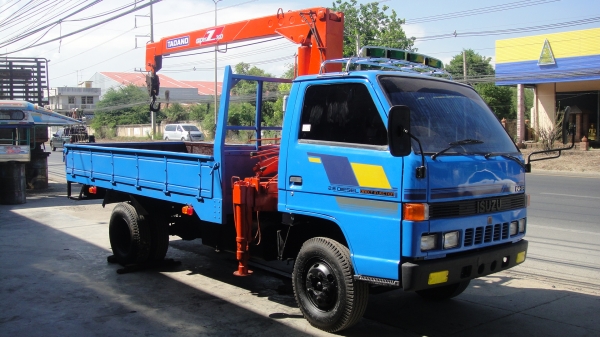 ISUZU NKR เครนTADANO ดาวน์45000ผ่อน10300/48เดือน