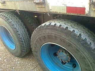 ขายรถ 10 ล้อรั้วถังเหล็ก NISSAN UD ใส่เครื่อง P11C 320 แรงม้า 2 เพลา มีระบบลากพ่วง ราคา 850000