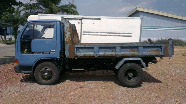 รถดั้มหกล้อเล็ก รถเก่าญี่ปุ่น เครื่องยนต์ FD46 135แรง  รถพร้อมใช้งาน