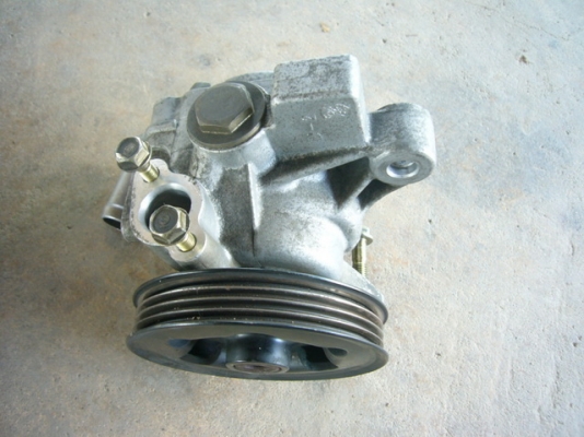 ขายปั้มเพาเวอร์ ไดชารท์ Honda Accord F23A งูเห่า