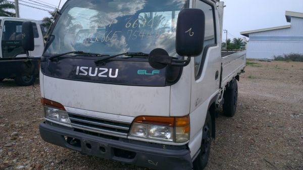 รถบรรทุก 4ล้อ สภาพสวยๆ เดิมๆจากนอก  เครื่อง 4HF 125แรง