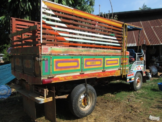 ลดราคา118000 คับด่วนๆอยากขายแล้วคับ อยากได้เท่าไหร่ว่ามา ขายได้ขายคับ ก่อนเข้าอู่ทํา6ล้อ ฝากขายอีแต๋นสวยๆคับ เครื่องแน่น คัตซีสวย มีสโลว์ พร้อมใช้