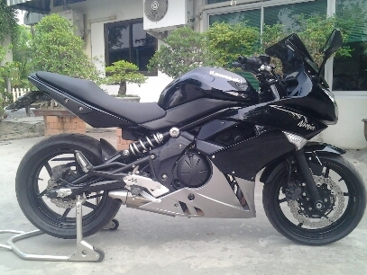 NINJA 650 ER6f ABS ปี2010 รถออกศูนย์ สภาพเดิม ตัวรถ 95\%