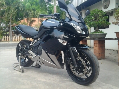 NINJA 650 ER6f ABS ปี2010 รถออกศูนย์ สภาพเดิม ตัวรถ 95\%