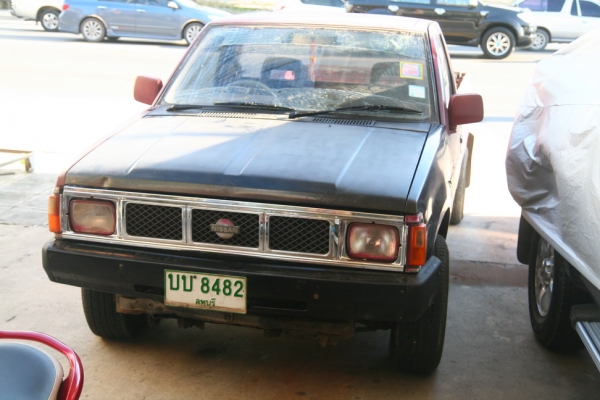 ขายรถกระบะ นิสสัน BIG M ปี 92