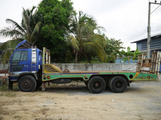 เทรเลอร์บรรทุกรถเกี่ยว HINO 10 ล้อ 2 เพลา เทรเลอร์บรรทุกรถเกี่ยว HINO 10 ล้อ 2 เพลา