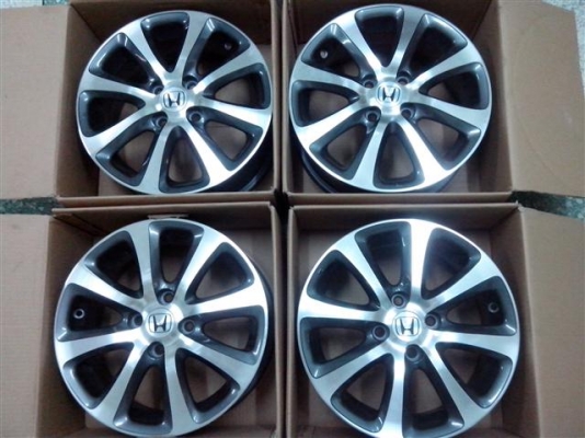 ขายแม็กซ์ HONDA CITY ขอบ 15 ทำสี ปัดเงา ใหม่เอี่ยม