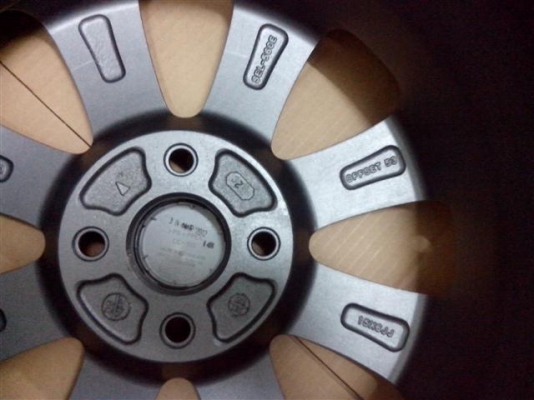 ขายแม็กซ์ HONDA CITY ขอบ 15 ทำสี ปัดเงา ใหม่เอี่ยม ขายแม็กซ์ HONDA CITY ขอบ 15 ทำสี ปัดเงา ใหม่เอี่ยม