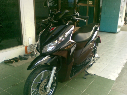 Click – i ปี 2555 สวยๆประหยัดน้ำมัน จัดไปราคาถูก Click – i ปี 2555 สวยๆประหยัดน้ำมัน จัดไปราคาถูก