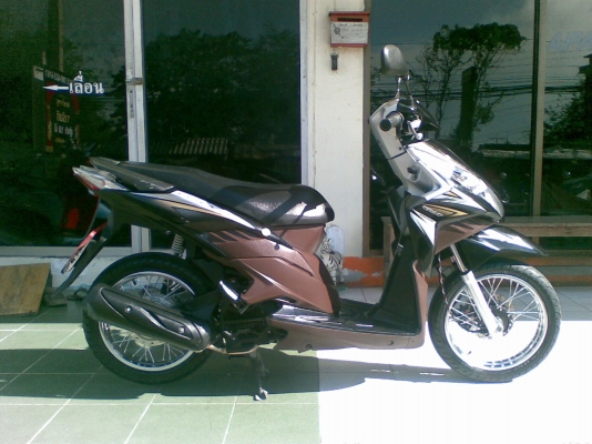 Click – i ปี 2555 สวยๆประหยัดน้ำมัน จัดไปราคาถูก Click – i ปี 2555 สวยๆประหยัดน้ำมัน จัดไปราคาถูก