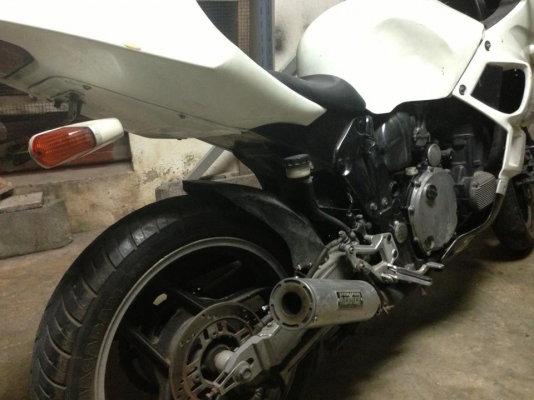 GPZ 750 พร้อมสำเนาทะเบียนแท้ GPZ 750 พร้อมสำเนาทะเบียนแท้