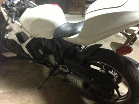 GPZ 750 พร้อมสำเนาทะเบียนแท้ GPZ 750 พร้อมสำเนาทะเบียนแท้