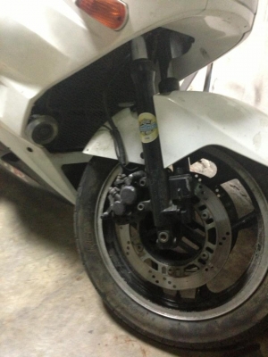 GPZ 750 พร้อมสำเนาทะเบียนแท้ GPZ 750 พร้อมสำเนาทะเบียนแท้