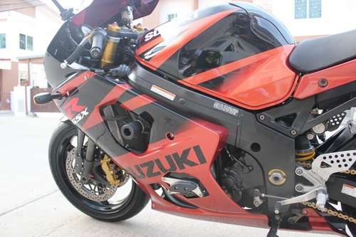 ขายด่วน SUZUKI GSXR1000 K4 วิ่งน้อย  มีท่อแต่ง กันล้ม เครื่องดี