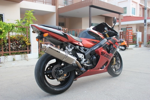 ขายด่วน SUZUKI GSXR1000 K4 วิ่งน้อย  มีท่อแต่ง กันล้ม เครื่องดี