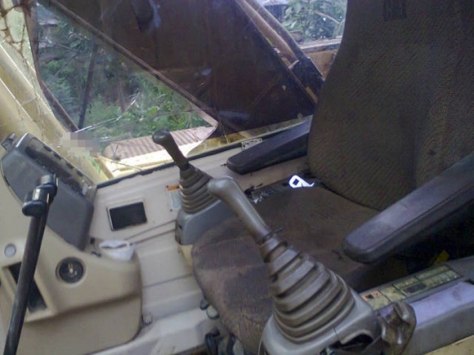 ต้องการขายแมคโคร cat320B เอกสารอินวอยส์