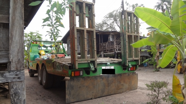 ขายแทนเลอร์ บรรทุกรถเกี่ยวร็อกกี้