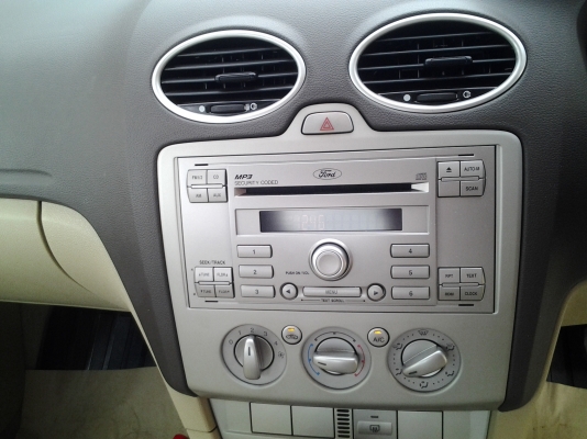 ขาย Ford Focus 1.8 A/T กลางปี 2010