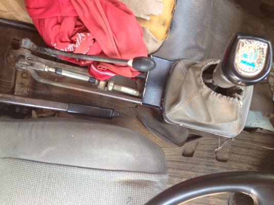 ***ขายแล้วครับขอบคุณ Truck2hand ขาย 10ล้อ 2เพลาดั๊ม  ISUZU Rocky 210 FXZ13NFY ปี36 เครื่องเดิมๆ6SA1 210 แห้งกริ๊ป ไม่มีเยิ้ม เกียร์เดิม ฟูลเลอร์ เข้าง่ายไม่มีหลุด ช่วงล่าง เดิมๆ คัสซีสวยเดิมไม่เคยสาดสี ไม่บวมไม่ผุ กระบะดั๊มมิเนียมสภาพดี พื้นไม่ผุ ยางดี10เ