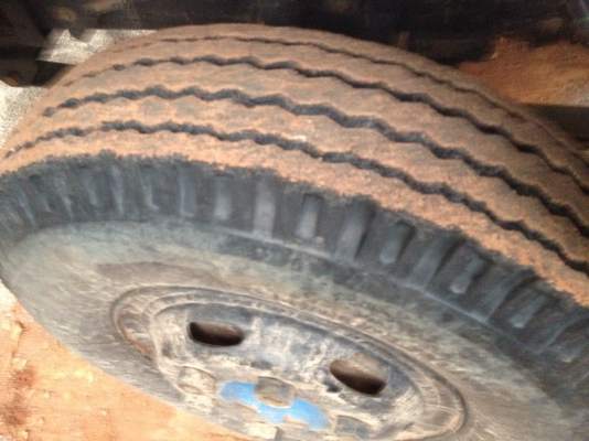 รถอิซูซุ 6 ล้อดั๊ม NQR 150 แรงม้า ปี 51  สนใจติดต่อ 081 - 6079515