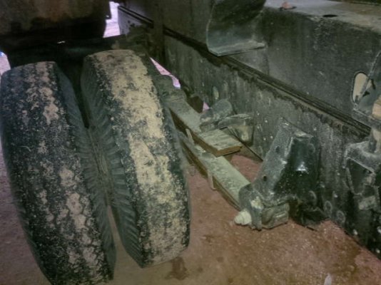 รถอิซูซุ 6 ล้อดั๊ม NQR 150 แรงม้า ปี 51  สนใจติดต่อ 081 - 6079515