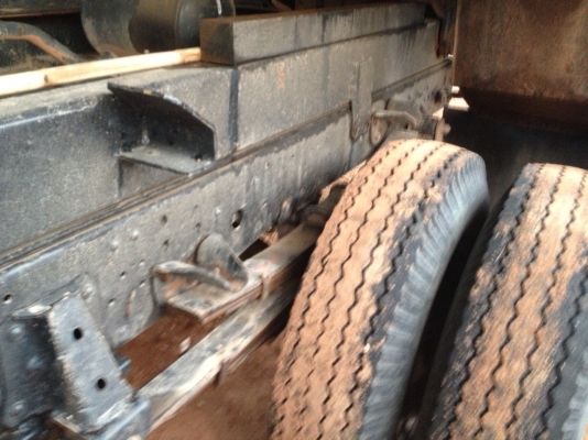 รถอิซูซุ 6 ล้อดั๊ม NQR 150 แรงม้า ปี 51  สนใจติดต่อ 081 - 6079515