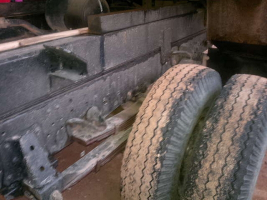 รถอิซูซุ 6 ล้อดั๊ม NQR 150 แรงม้า ปี 51  สนใจติดต่อ 081 - 6079515