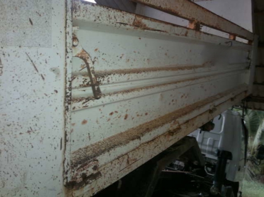 รถอิซูซุ 6 ล้อดั๊ม NQR 150 แรงม้า ปี 51  สนใจติดต่อ 081 - 6079515