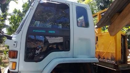 รถอิซูซุ 10 ล้อ ท้ายลาด 210 แรงม้า สนใจติดต่อ 081 - 6079515 รถอิซูซุ 10 ล้อ ท้ายลาด 210 แรงม้า สนใจติดต่อ 081 - 6079515