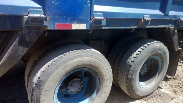 10ล้อ2เพลาอีซูซุร็อคกี้คัสซี210แรง(วางเครื่องแดวู340แรง) รถสวย