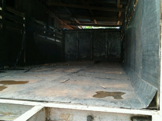 MITSUBISHI FUSO FN527 TD 195 HP 6D16 สิบล้อดั๊มพ์ 2 เพลา กระบะดั๊มพ์เหล็ก 12 ตันสภาพอย่างสวย เครื่องแน่นดีแห้งดีไม่มีเยิ้ม หัวเก๋งตาเหลี่ยมภายในเก๋งคอนโซลสวยครบ พวงมาลัยเพาเวอร์ เบรคทริ๊ปฟี้ ช่วงล่างคัชซีสวยเดิมๆไม่มีบวม ยางสภาพดี 10 เส้นพร้อมบรรทุกได้เลย