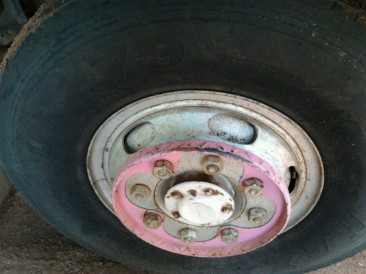 MITSUBISHI FUSO FN527 TD 195 HP 6D16 สิบล้อดั๊มพ์ 2 เพลา กระบะดั๊มพ์เหล็ก 12 ตันสภาพอย่างสวย เครื่องแน่นดีแห้งดีไม่มีเยิ้ม หัวเก๋งตาเหลี่ยมภายในเก๋งคอนโซลสวยครบ พวงมาลัยเพาเวอร์ เบรคทริ๊ปฟี้ ช่วงล่างคัชซีสวยเดิมๆไม่มีบวม ยางสภาพดี 10 เส้นพร้อมบรรทุกได้เลย