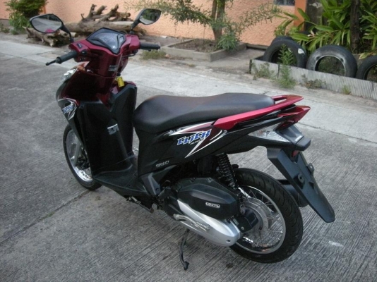 click 125i หัวฉีด ปี2012 สีดำแดง เดิมๆ click 125i หัวฉีด ปี2012 สีดำแดง เดิมๆ