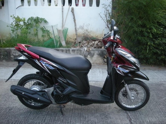 click 125i หัวฉีด ปี2012 สีดำแดง เดิมๆ click 125i หัวฉีด ปี2012 สีดำแดง เดิมๆ