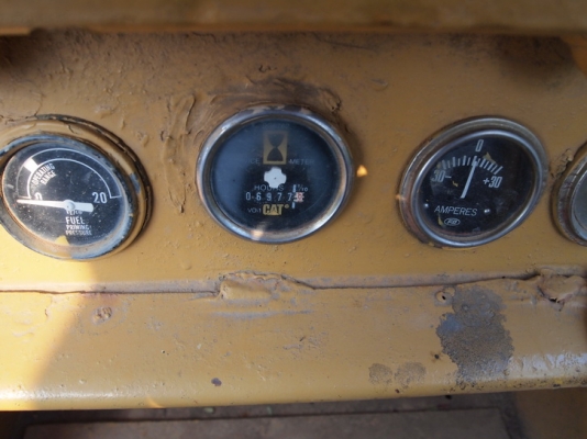 ขายรถดันดิน Caterpillar D3 พร้อมลุยงาน เอกสารอินวอย์ครบ