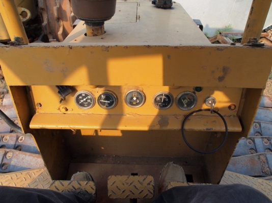 ขายรถดันดิน Caterpillar D3 พร้อมลุยงาน เอกสารอินวอย์ครบ