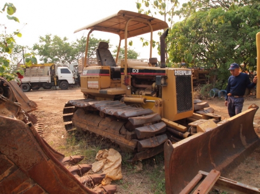ขายรถดันดิน Caterpillar D3 พร้อมลุยงาน เอกสารอินวอย์ครบ