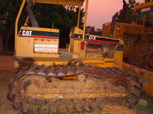 ขายรถดันดิน Caterpillar D3 พร้อมลุยงาน เอกสารอินวอย์ครบ