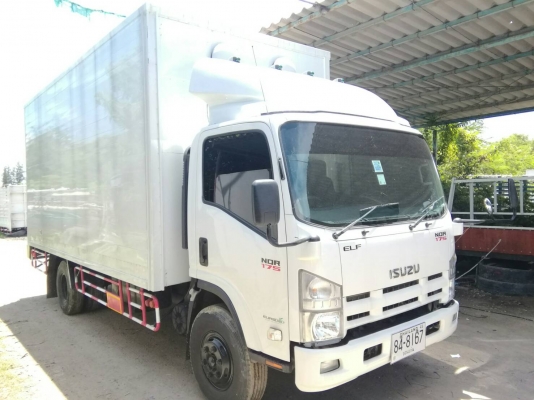 ขาย6 ล้อกลาง *EURO.3* ISUZU NQR 175 แรงม้า *คอมมอนเรว *ยาว 5.50 ม.*ราคา780000บาทนะคะ รถสวยเดิม+สวยจั