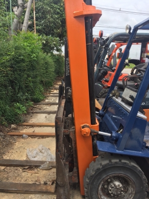 ขายด่วนรถยกขนาด 2.5 ตัน งากระดก 5FD25V40 HF