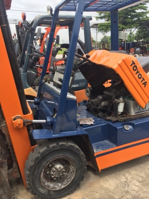 ขายด่วนรถยกขนาด 2.5 ตัน งากระดก 5FD25V40 HF