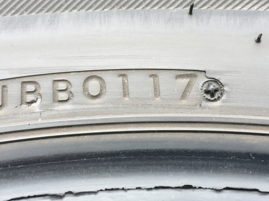 เศษยาง Bridgestone 265 65 17 ปี17 ดอกเต็ม ใช้ยาว ราคาไม่แพง