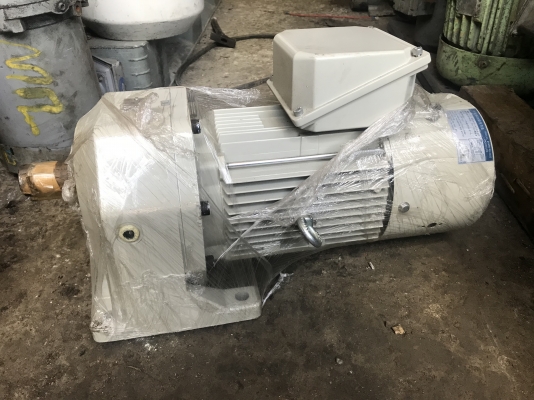 ขายมอเตอร์เกียร์ Prest drive Sumitomo 2HP. 380V อัตราทด 1:5 มีระบบเบรคในตัว เพลาออกประมาณ 290รอบต่อนาที ของใหม่ไม่เคยใช้งาน มี 2ตัวครับ